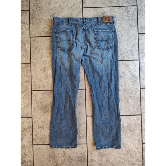 Mens Levi Strauss SIGNATURE Regular Fit Jeans Size 40 X 32 Relaxed Blue Denim - Picture 10 of 12